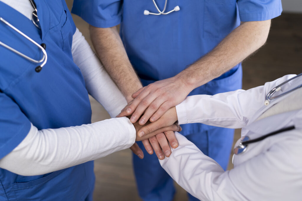 modello di lavoro sanitario, rete di sostegno, autonomia, collaborazione. 