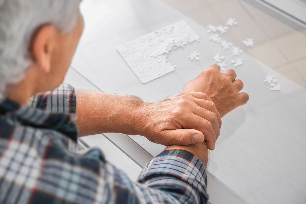 malattia di Parkinson, neurodegenerazione, terapia rigenerativa, scoperte, cura dei pazienti, 